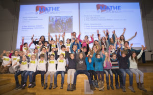 Glückliche Sieger bei der Preisverleihung zu Mathe im Advent 2016. | Foto: Kay Herschelmann