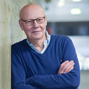 Rainer Bromme ist <a href='https://www.uni-muenster.de/PsyIFP/AEBromme/aktuelles.html'>Senior-Professor für Pädagogische Psychologie an der Universität Münster</a>. Er forscht zum Wissenschaftsverständnis und Wissenschaftsvertrauen der Öffentlichkeit. Er ist einer der Antragsteller im DFG- Graduiertenkolleg „Vertrauen und Kommunikation in einer digitalisierten Welt“ an der Universität Münster und war Sprecher des DFG-Schwerpunktprogramms „Wissenschaft und Öffentlichkeit – Das Verständnis fragiler und konfligierender wissenschaftlicher Evidenz“. Foto: P. Grewer © Rainer Bromme